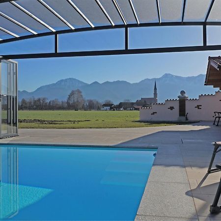 Alluring Holiday Home In Ubersee With Whirlpool Eksteriør billede