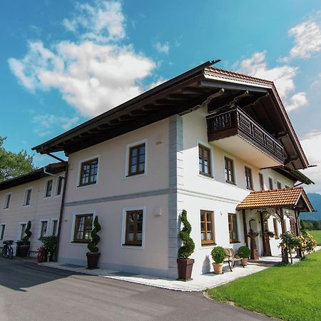 Alluring Holiday Home In Ubersee With Whirlpool Eksteriør billede