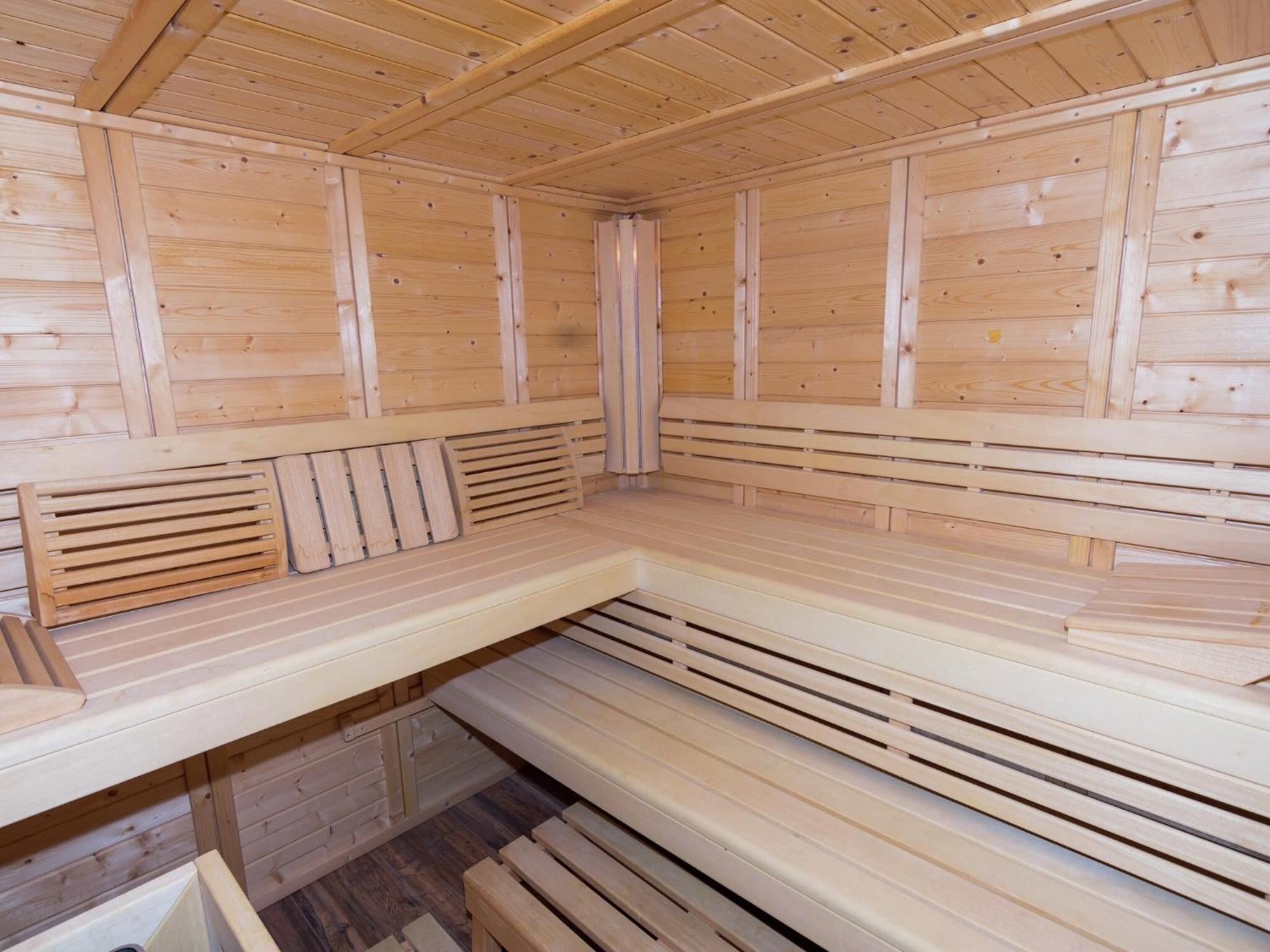 Alluring Holiday Home In Ubersee With Whirlpool Eksteriør billede