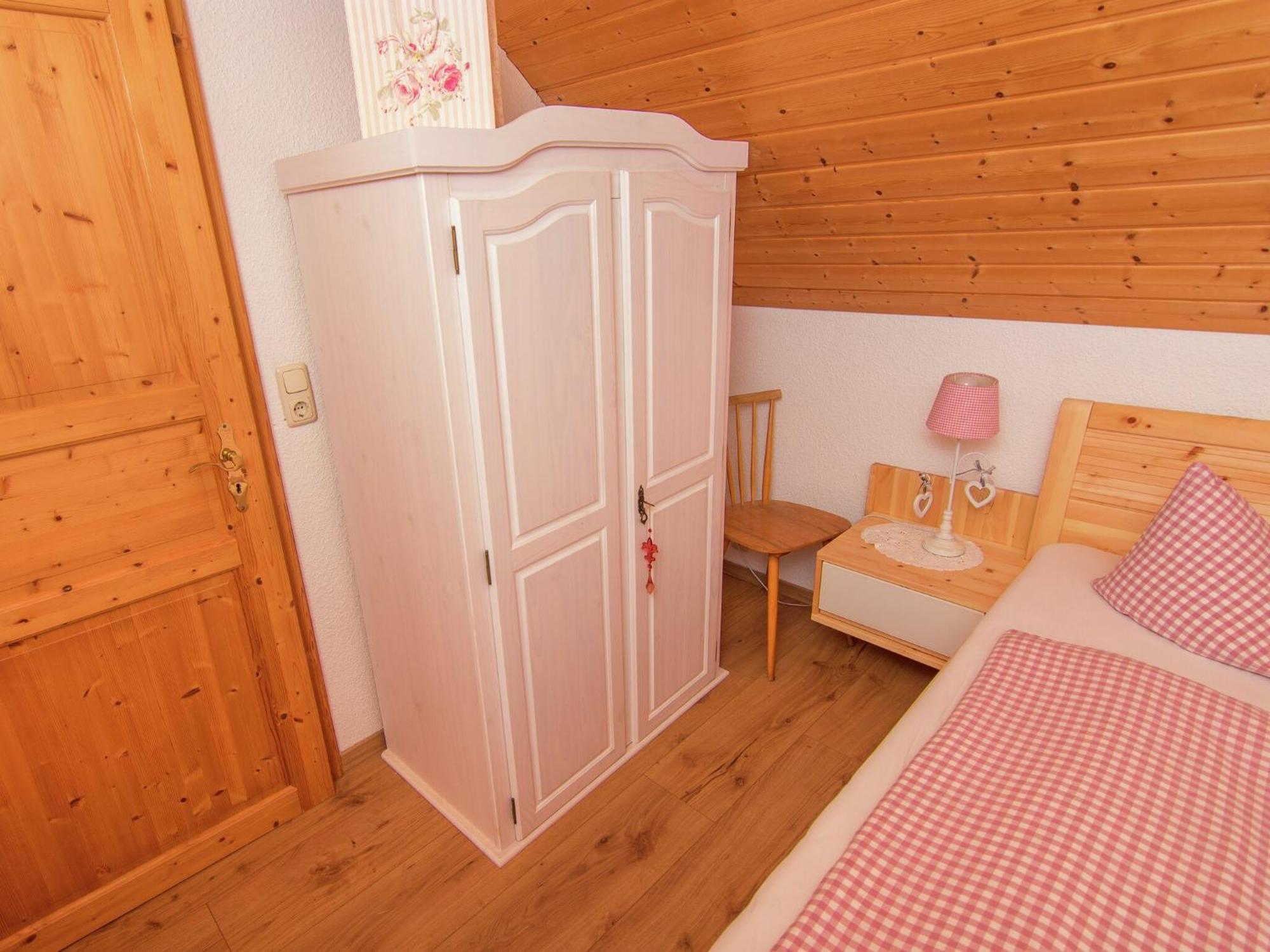 Alluring Holiday Home In Ubersee With Whirlpool Eksteriør billede